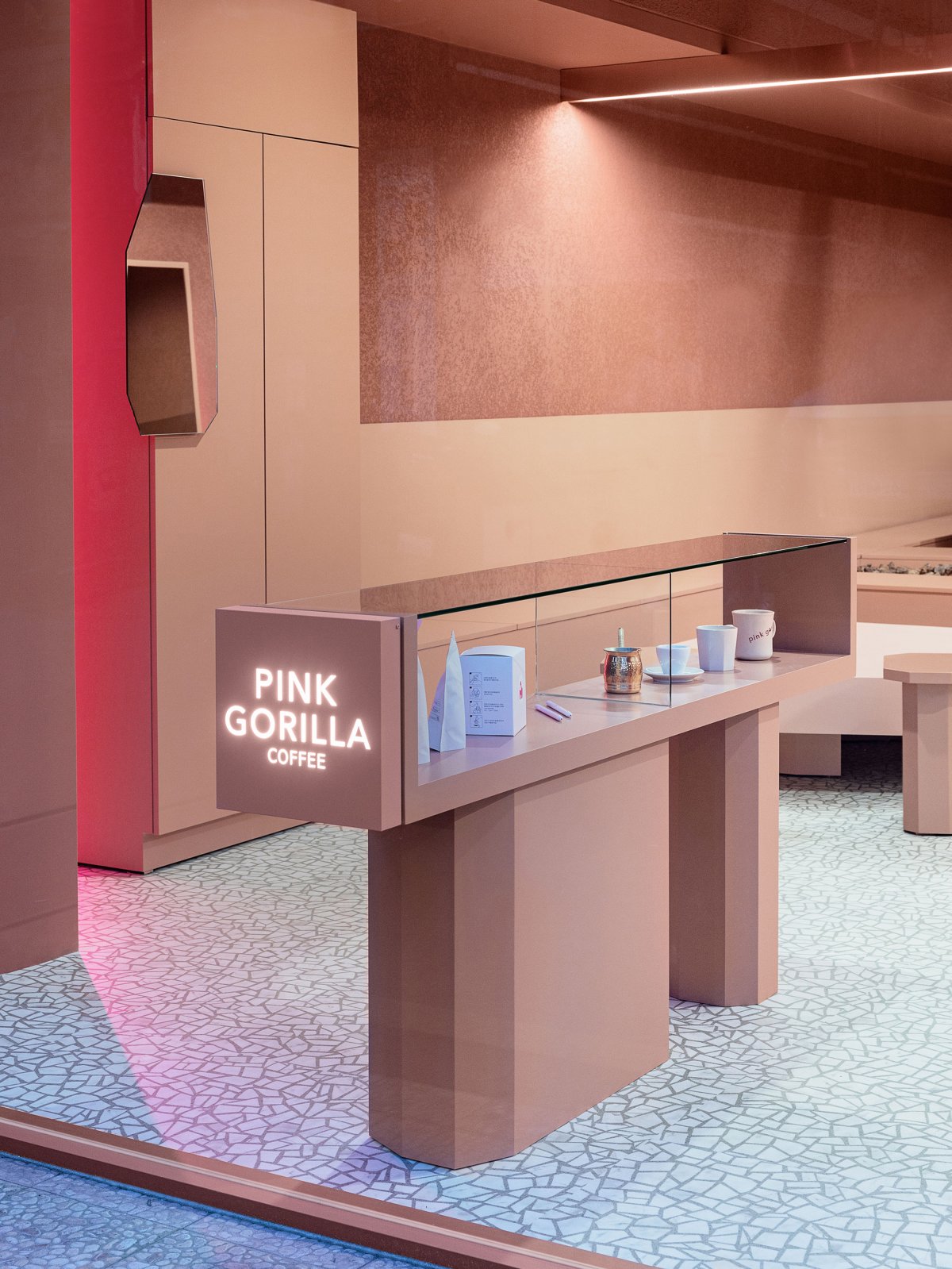 YinjiSpace Plainoddity x Pink Gorilla Coffee